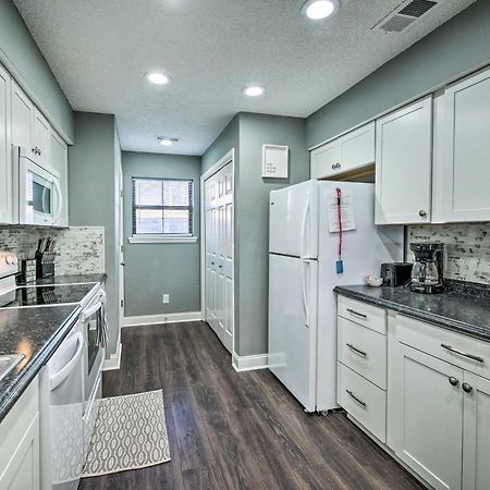 Pet-Friendly Branson Getaway With Private Patio! Appartamento Esterno foto