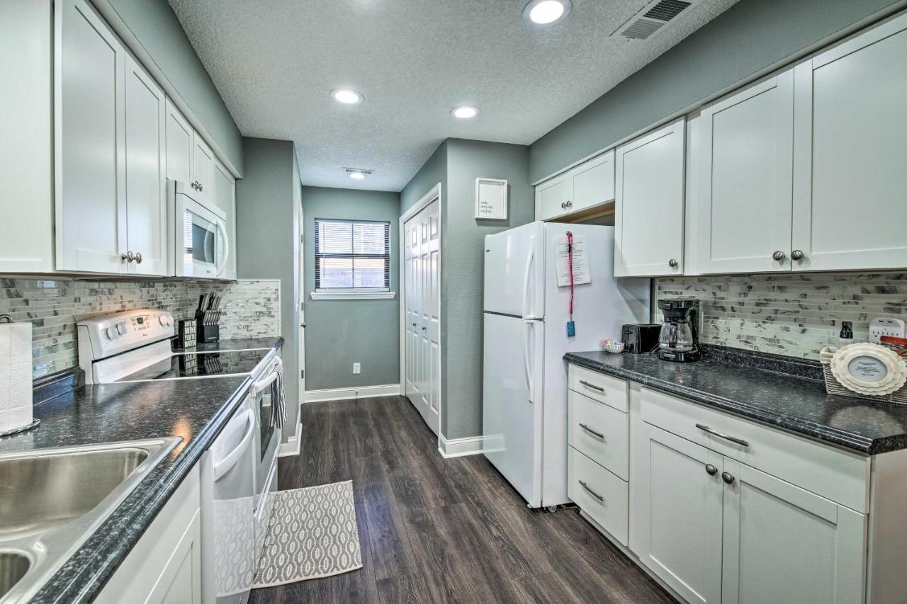 Pet-Friendly Branson Getaway With Private Patio! Appartamento Esterno foto