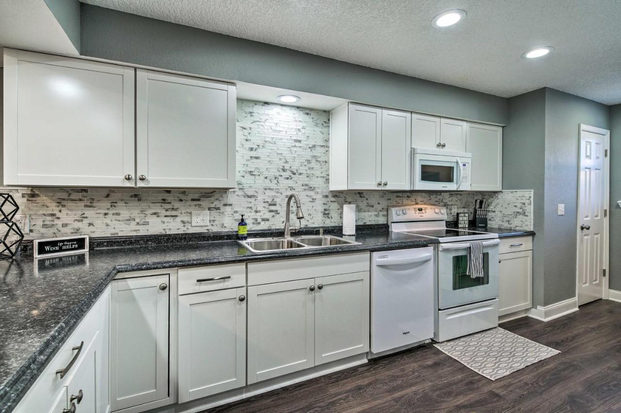 Pet-Friendly Branson Getaway With Private Patio! Appartamento Esterno foto